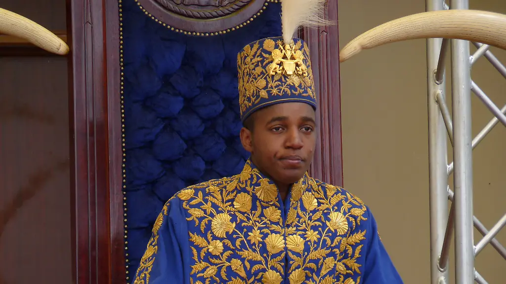 King Oyo sah bei seiner Krönungsfeier nicht glücklich aus